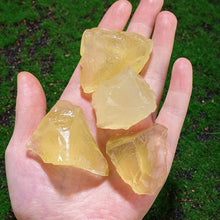 Natural Brazilian Topaz Raw Quartz Crystal Specimen – Yellow Mineral Stone for Home Decor and Aquariums